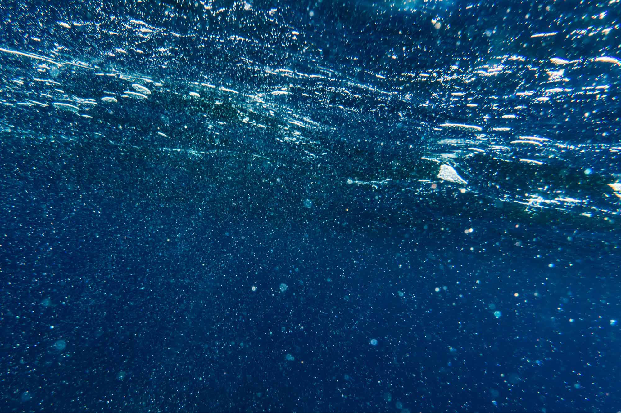 Image of bubbles in ocean
